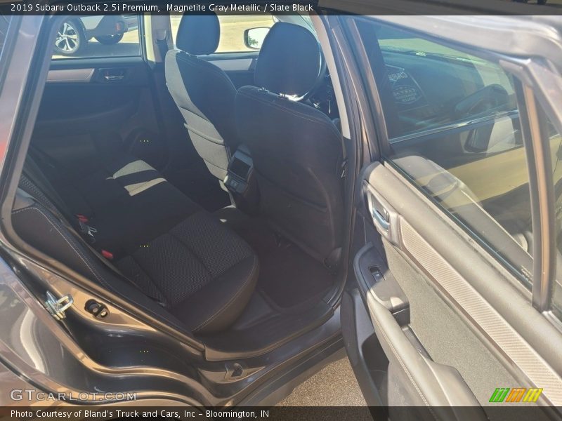 Magnetite Gray Metallic / Slate Black 2019 Subaru Outback 2.5i Premium
