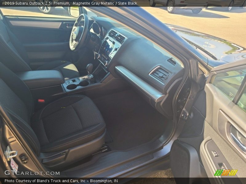 Magnetite Gray Metallic / Slate Black 2019 Subaru Outback 2.5i Premium