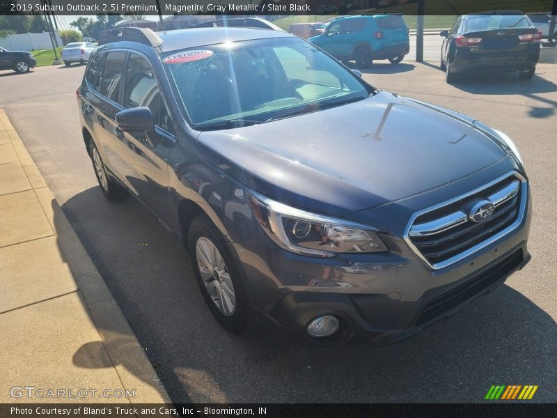 Magnetite Gray Metallic / Slate Black 2019 Subaru Outback 2.5i Premium