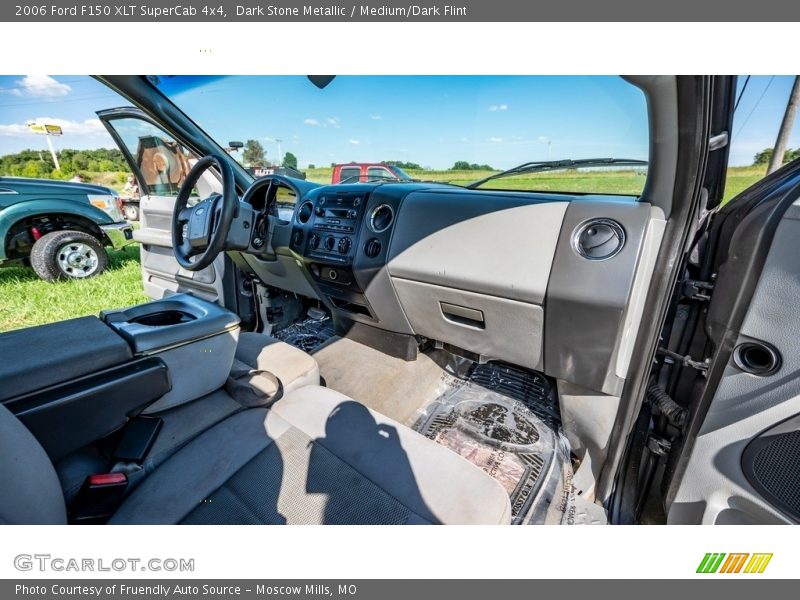 Dark Stone Metallic / Medium/Dark Flint 2006 Ford F150 XLT SuperCab 4x4