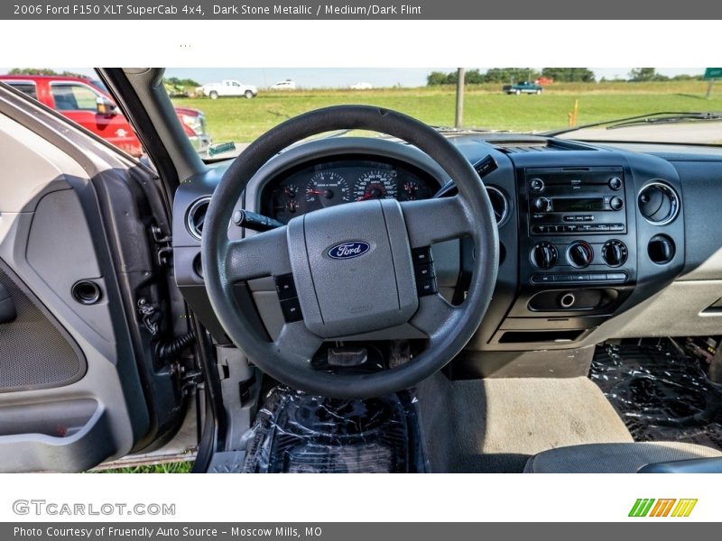 Dark Stone Metallic / Medium/Dark Flint 2006 Ford F150 XLT SuperCab 4x4