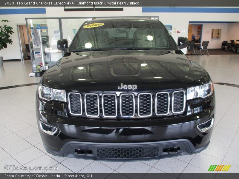 Diamond Black Crystal Pearl / Black 2020 Jeep Grand Cherokee Laredo 4x4