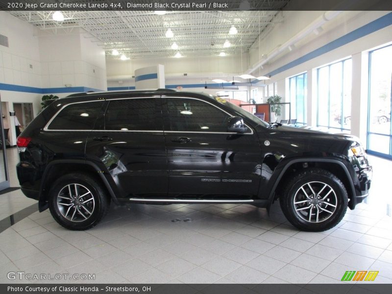 Diamond Black Crystal Pearl / Black 2020 Jeep Grand Cherokee Laredo 4x4