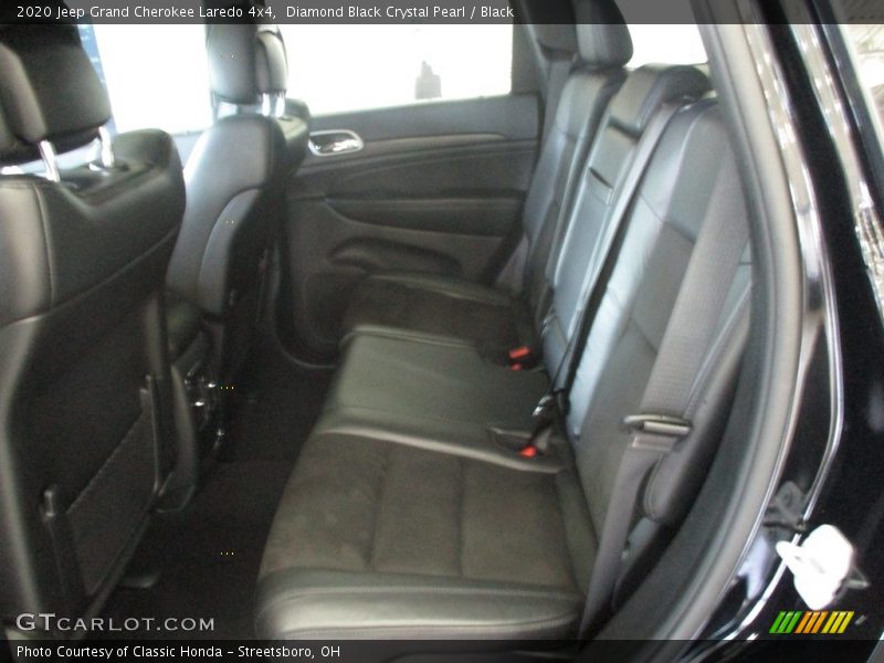 Diamond Black Crystal Pearl / Black 2020 Jeep Grand Cherokee Laredo 4x4