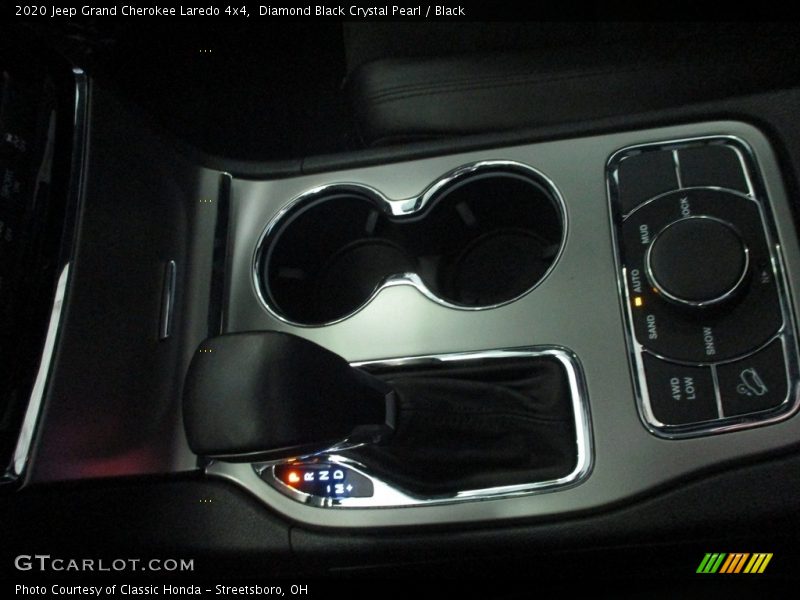 Diamond Black Crystal Pearl / Black 2020 Jeep Grand Cherokee Laredo 4x4