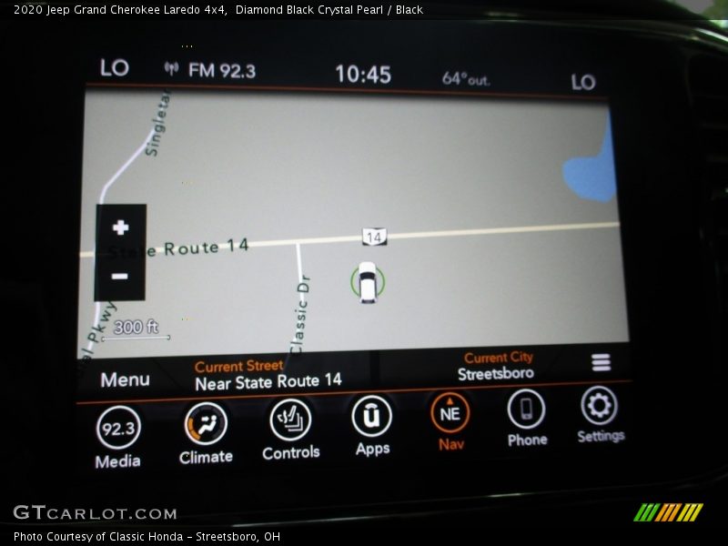 Diamond Black Crystal Pearl / Black 2020 Jeep Grand Cherokee Laredo 4x4