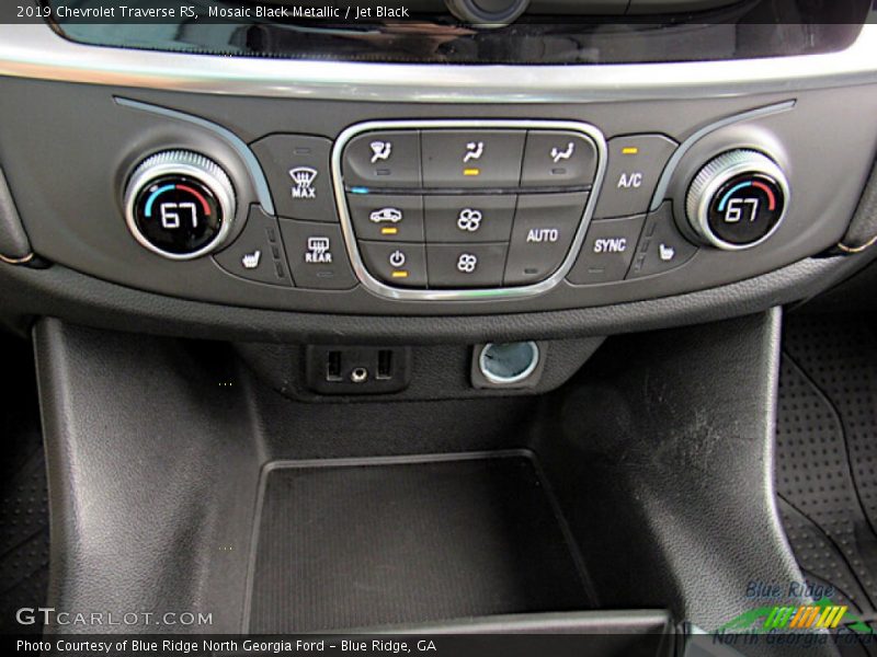 Mosaic Black Metallic / Jet Black 2019 Chevrolet Traverse RS