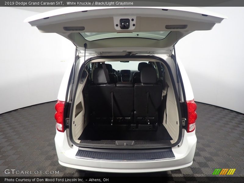 White Knuckle / Black/Light Graystone 2019 Dodge Grand Caravan SXT