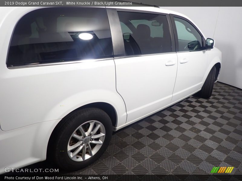 White Knuckle / Black/Light Graystone 2019 Dodge Grand Caravan SXT