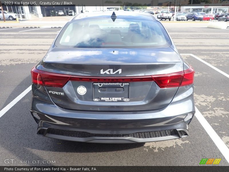 Gravity Gray / Black 2023 Kia Forte LXS