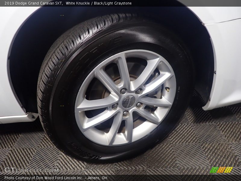 White Knuckle / Black/Light Graystone 2019 Dodge Grand Caravan SXT