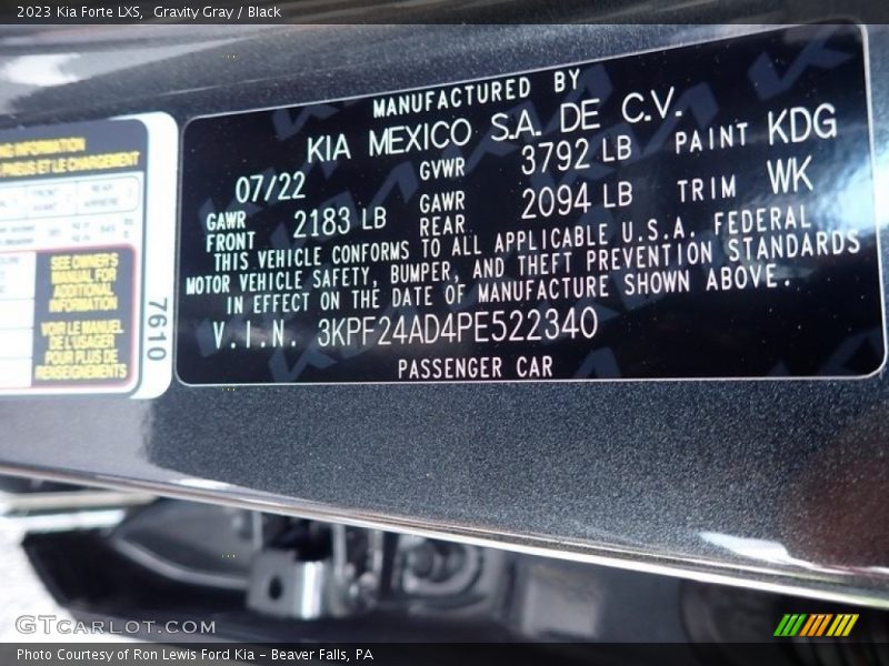 Gravity Gray / Black 2023 Kia Forte LXS