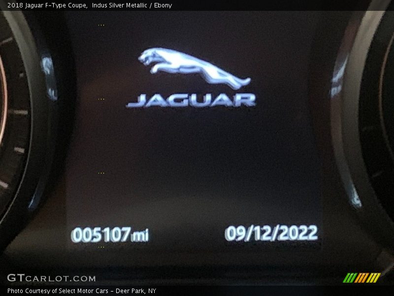 Indus Silver Metallic / Ebony 2018 Jaguar F-Type Coupe
