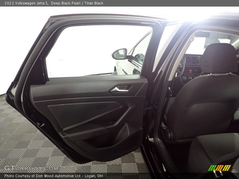 Deep Black Pearl / Titan Black 2021 Volkswagen Jetta S
