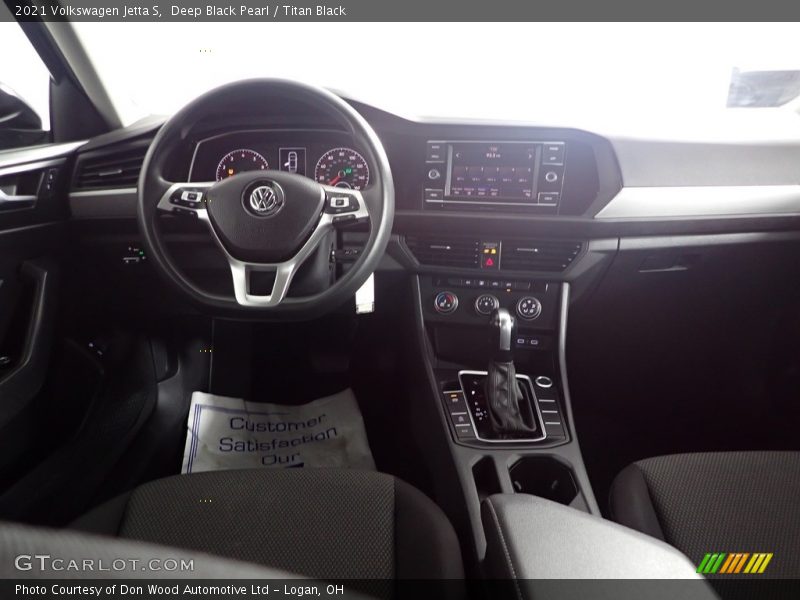 Deep Black Pearl / Titan Black 2021 Volkswagen Jetta S