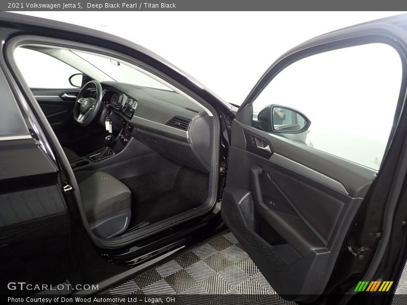 Deep Black Pearl / Titan Black 2021 Volkswagen Jetta S