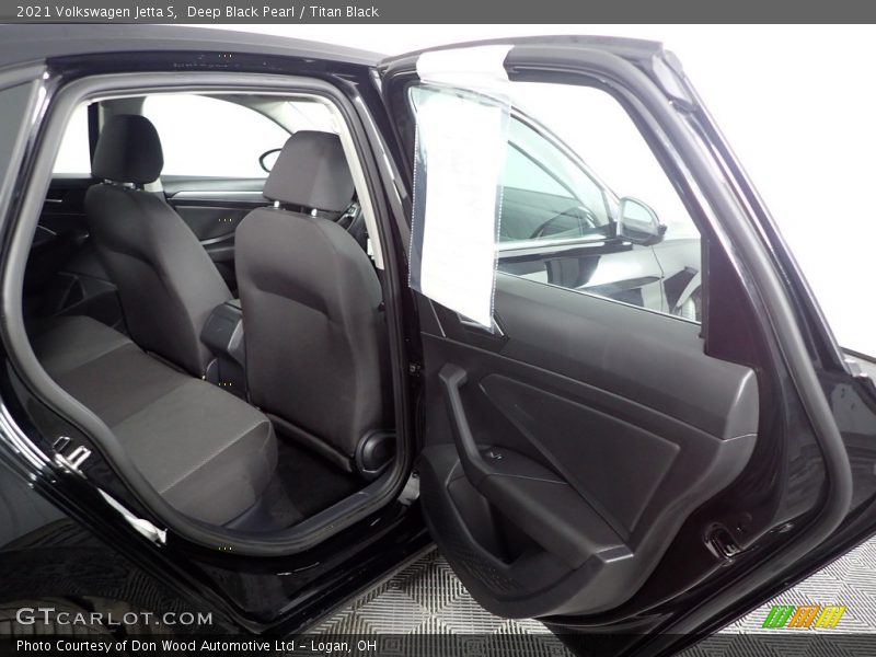 Deep Black Pearl / Titan Black 2021 Volkswagen Jetta S