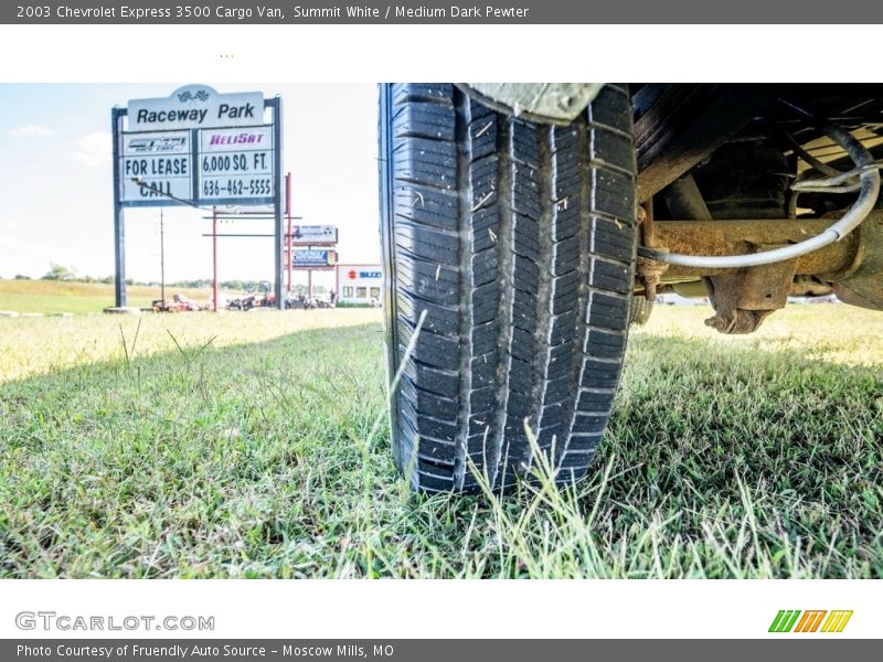 Summit White / Medium Dark Pewter 2003 Chevrolet Express 3500 Cargo Van