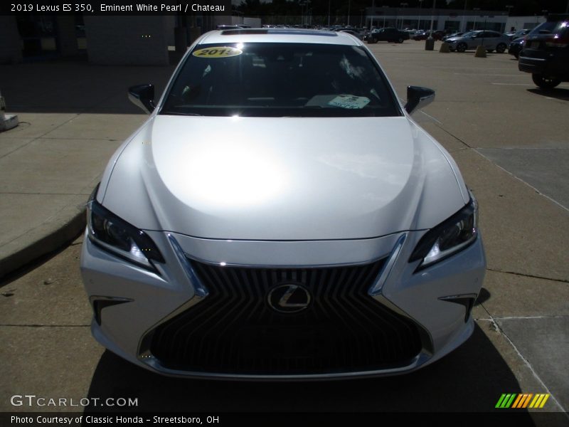 Eminent White Pearl / Chateau 2019 Lexus ES 350