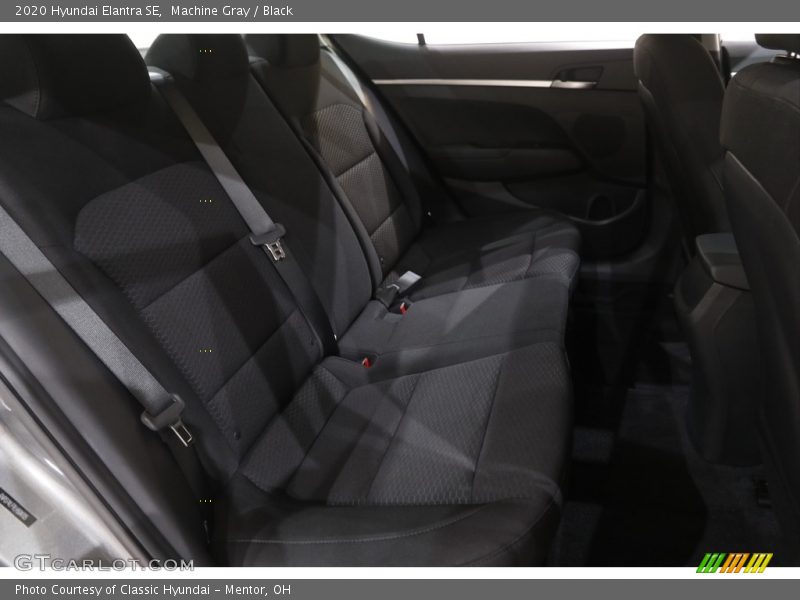 Machine Gray / Black 2020 Hyundai Elantra SE