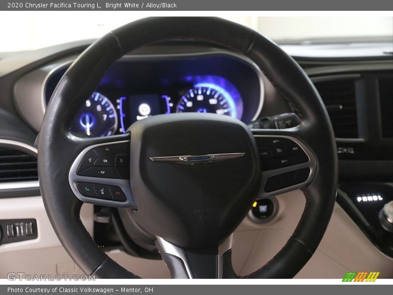 Bright White / Alloy/Black 2020 Chrysler Pacifica Touring L