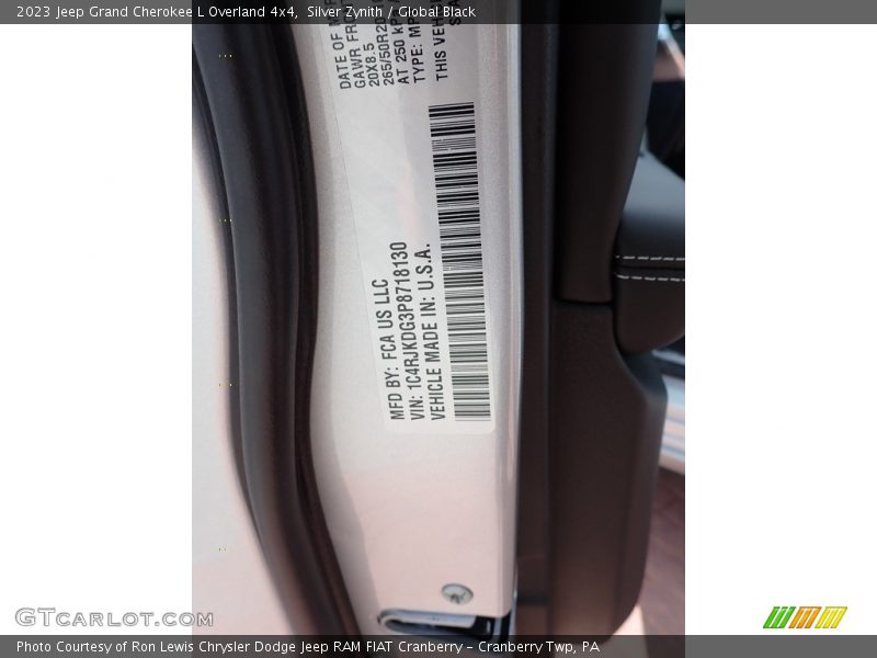 Silver Zynith / Global Black 2023 Jeep Grand Cherokee L Overland 4x4