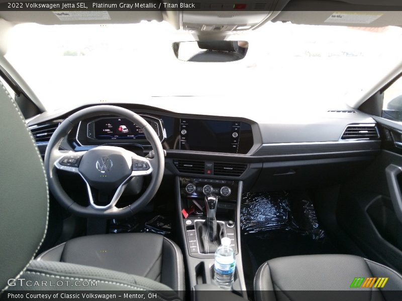 Platinum Gray Metallic / Titan Black 2022 Volkswagen Jetta SEL