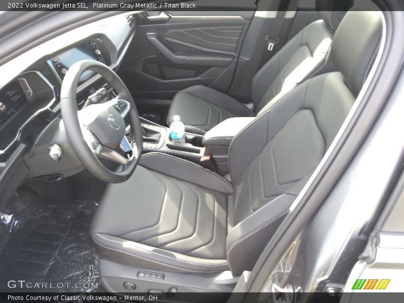 Platinum Gray Metallic / Titan Black 2022 Volkswagen Jetta SEL