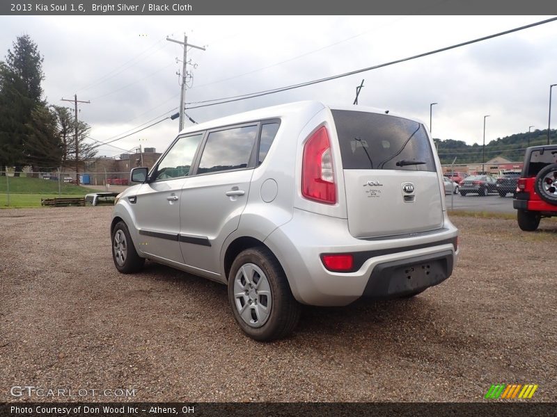 Bright Silver / Black Cloth 2013 Kia Soul 1.6