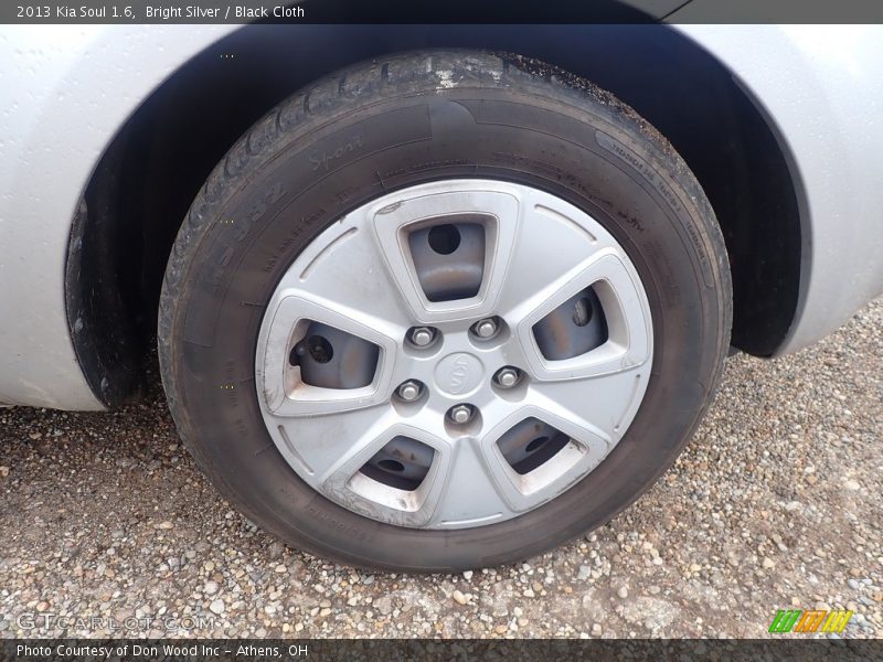 Bright Silver / Black Cloth 2013 Kia Soul 1.6