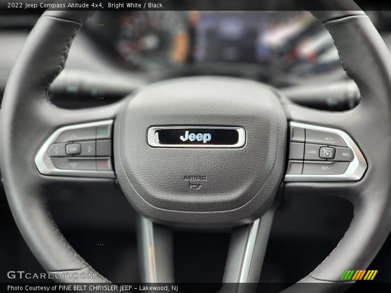 Bright White / Black 2022 Jeep Compass Altitude 4x4