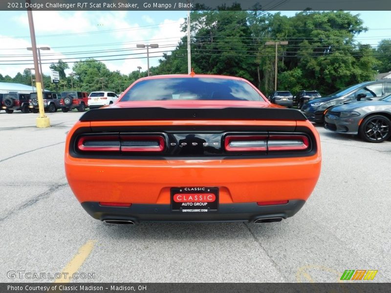 Go Mango / Black 2021 Dodge Challenger R/T Scat Pack Shaker