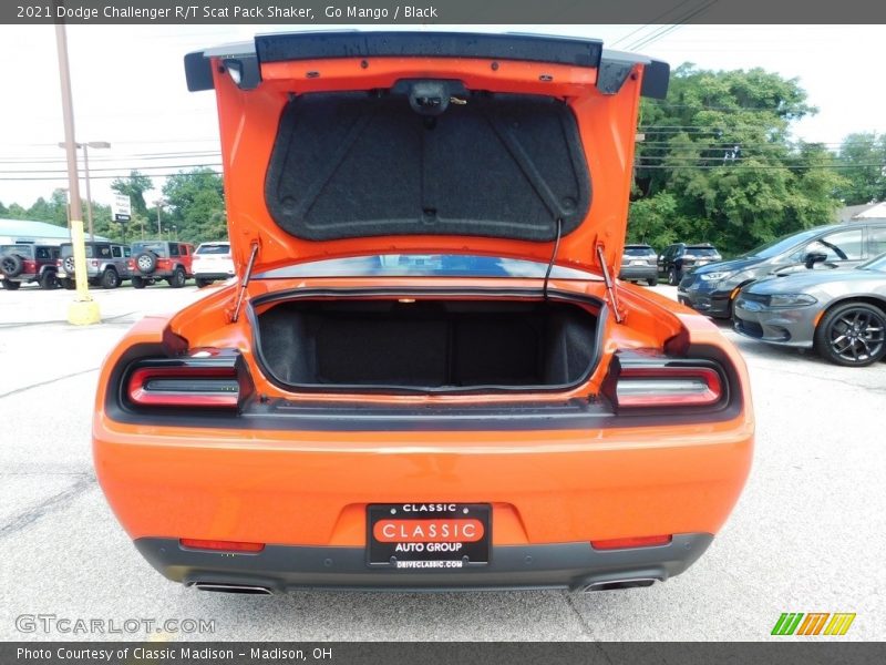 Go Mango / Black 2021 Dodge Challenger R/T Scat Pack Shaker
