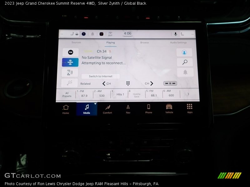 Silver Zynith / Global Black 2023 Jeep Grand Cherokee Summit Reserve 4WD