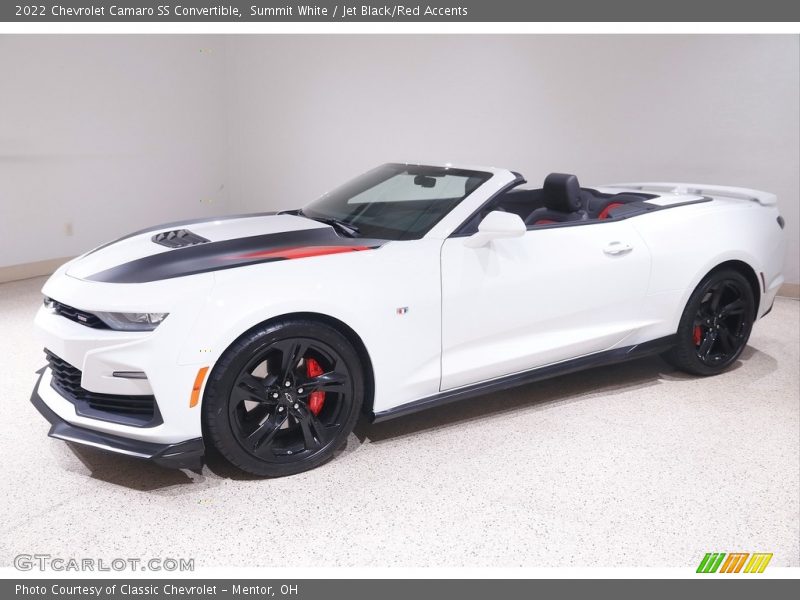 Front 3/4 View of 2022 Camaro SS Convertible