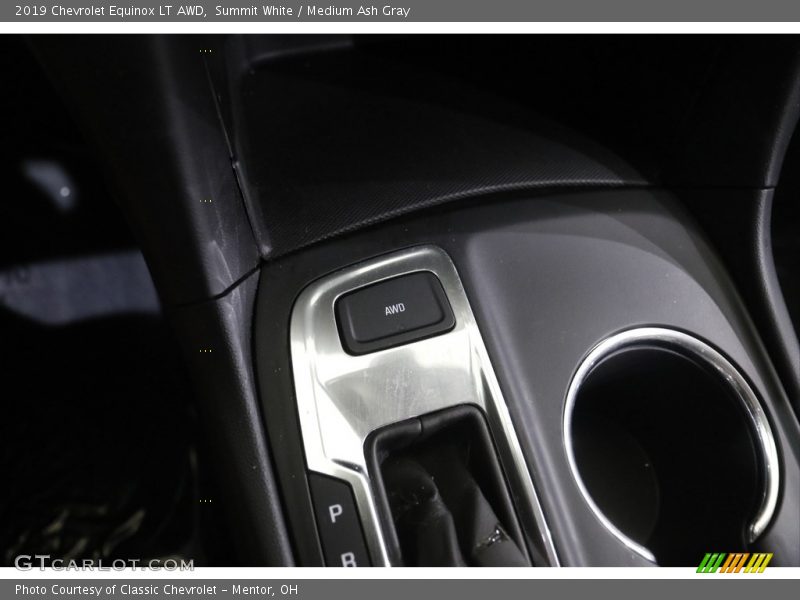 Summit White / Medium Ash Gray 2019 Chevrolet Equinox LT AWD