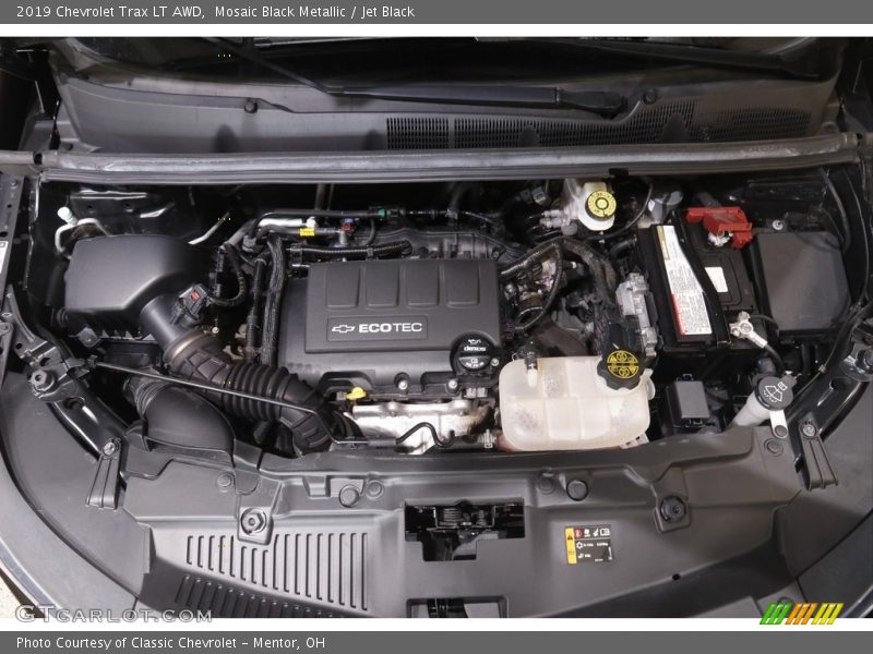 Mosaic Black Metallic / Jet Black 2019 Chevrolet Trax LT AWD