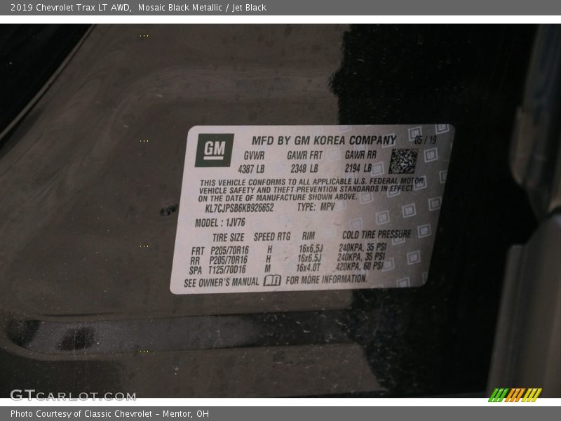 Mosaic Black Metallic / Jet Black 2019 Chevrolet Trax LT AWD