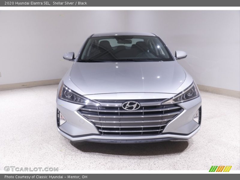 Stellar Silver / Black 2020 Hyundai Elantra SEL