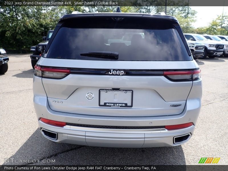 Silver Zynith / Global Black 2023 Jeep Grand Cherokee Summit 4x4