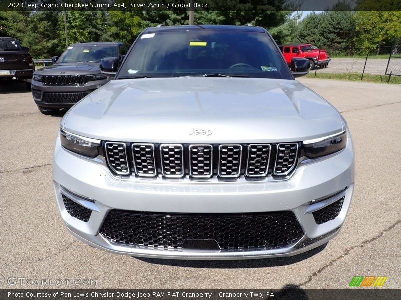 Silver Zynith / Global Black 2023 Jeep Grand Cherokee Summit 4x4