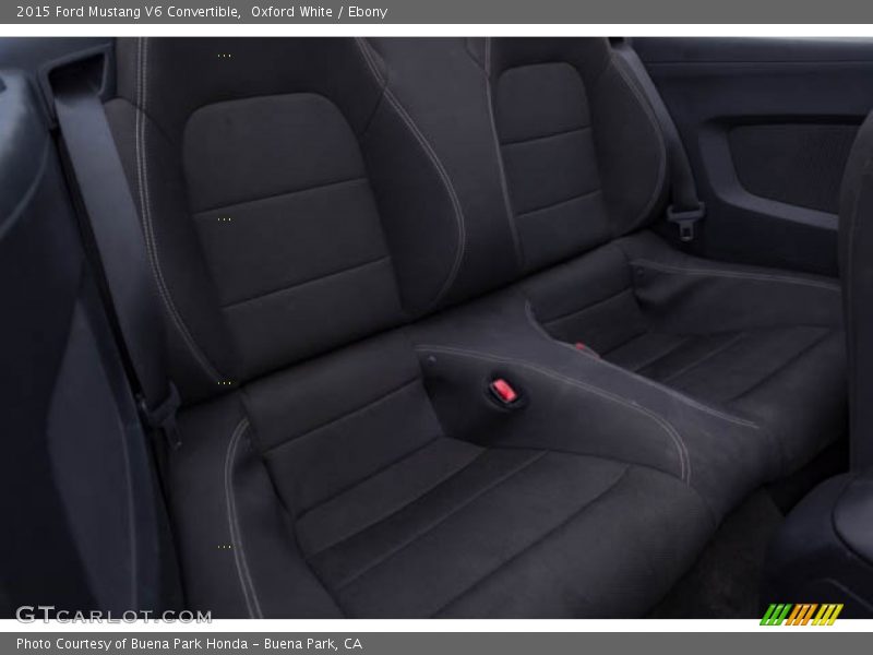 Oxford White / Ebony 2015 Ford Mustang V6 Convertible