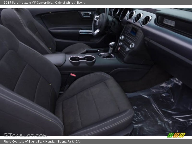 Oxford White / Ebony 2015 Ford Mustang V6 Convertible