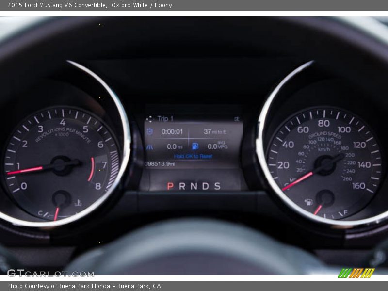 Oxford White / Ebony 2015 Ford Mustang V6 Convertible
