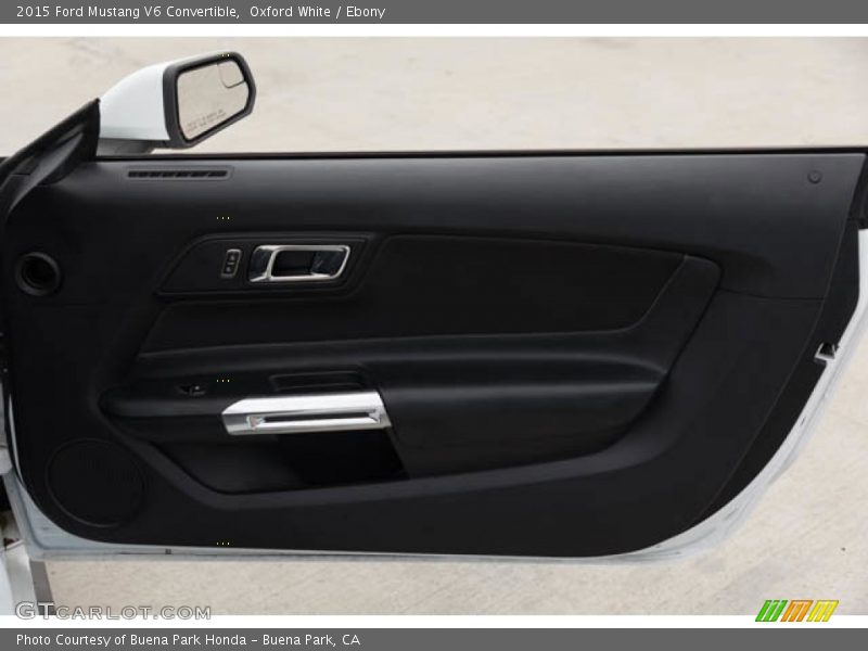 Oxford White / Ebony 2015 Ford Mustang V6 Convertible