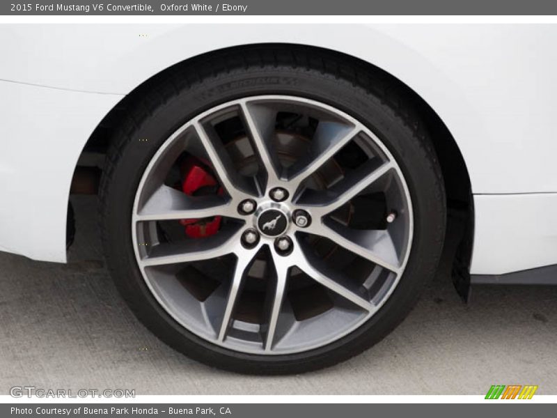 Oxford White / Ebony 2015 Ford Mustang V6 Convertible