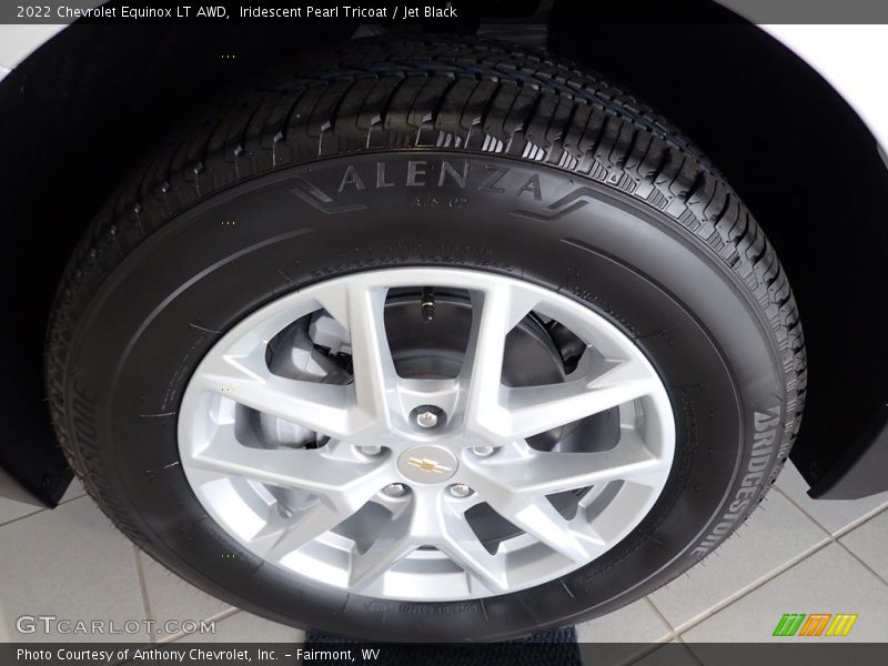 Iridescent Pearl Tricoat / Jet Black 2022 Chevrolet Equinox LT AWD