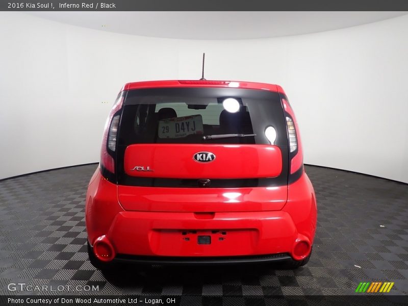 Inferno Red / Black 2016 Kia Soul !