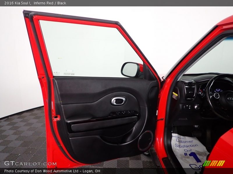 Inferno Red / Black 2016 Kia Soul !