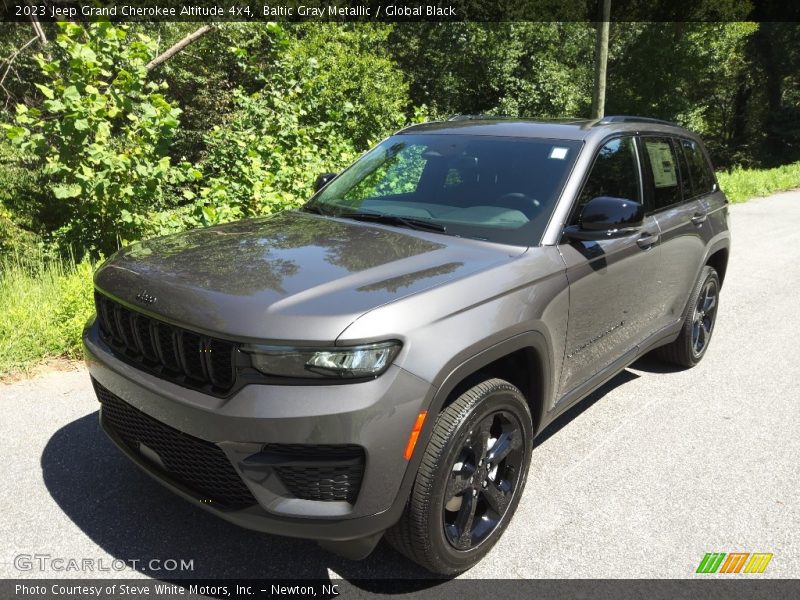 Baltic Gray Metallic / Global Black 2023 Jeep Grand Cherokee Altitude 4x4